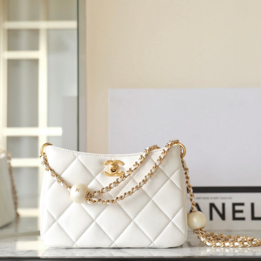 C*C 24S HOBO BAG LAMBSKIN PEARL BALL