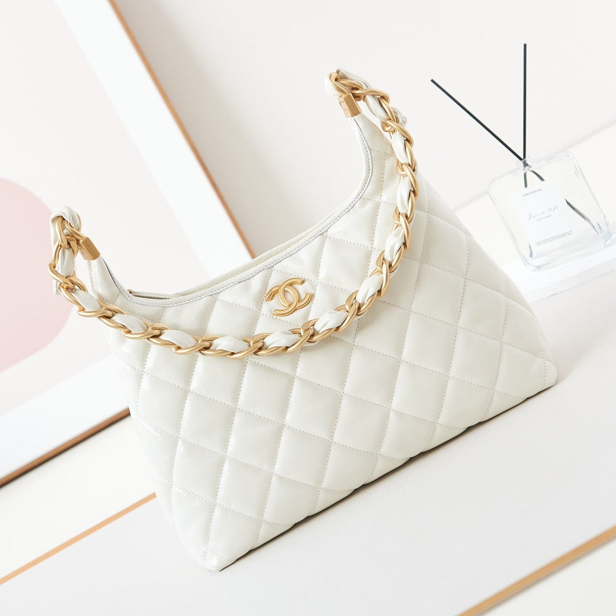 24A HOBO BAG CALFSKIN GOLD HARDWARE