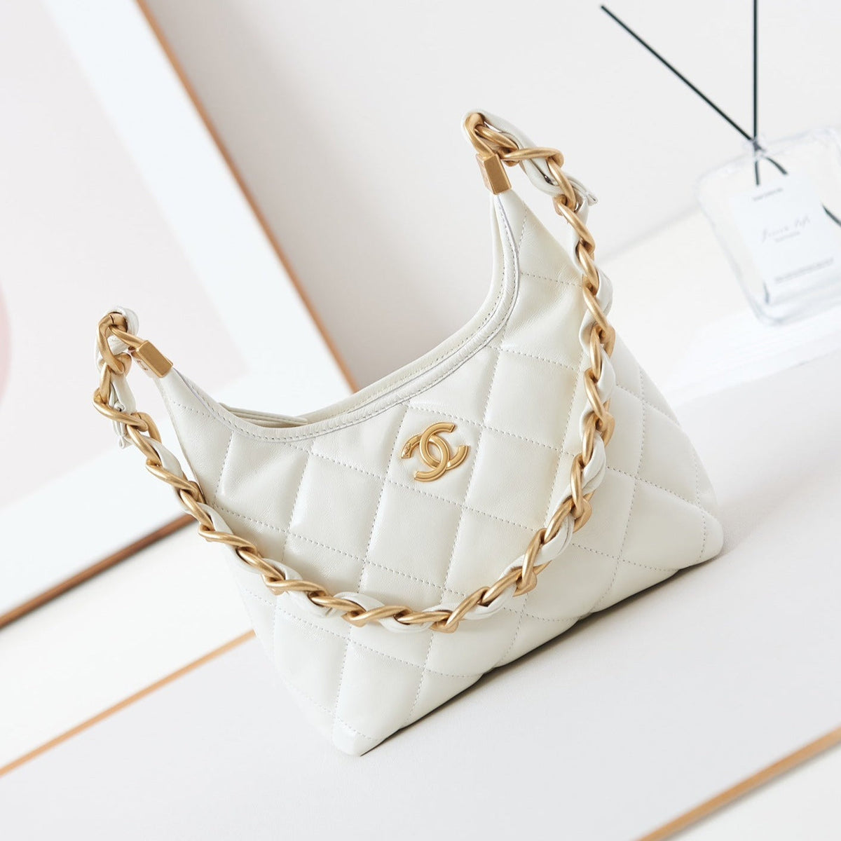 24A HOBO BAG CALFSKIN GOLD HARDWARE