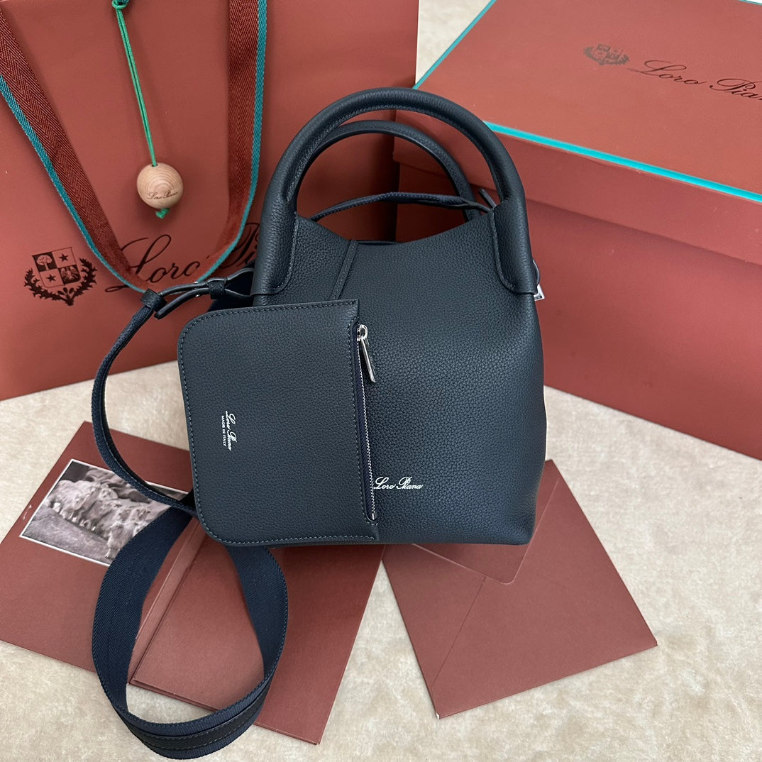 BALE BAG GRAINED CALFSKIN SILVER HARDWARE