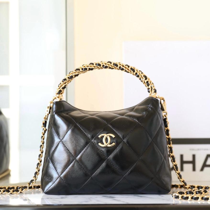 24B Cluth Chain Lambskin Gold Hardware