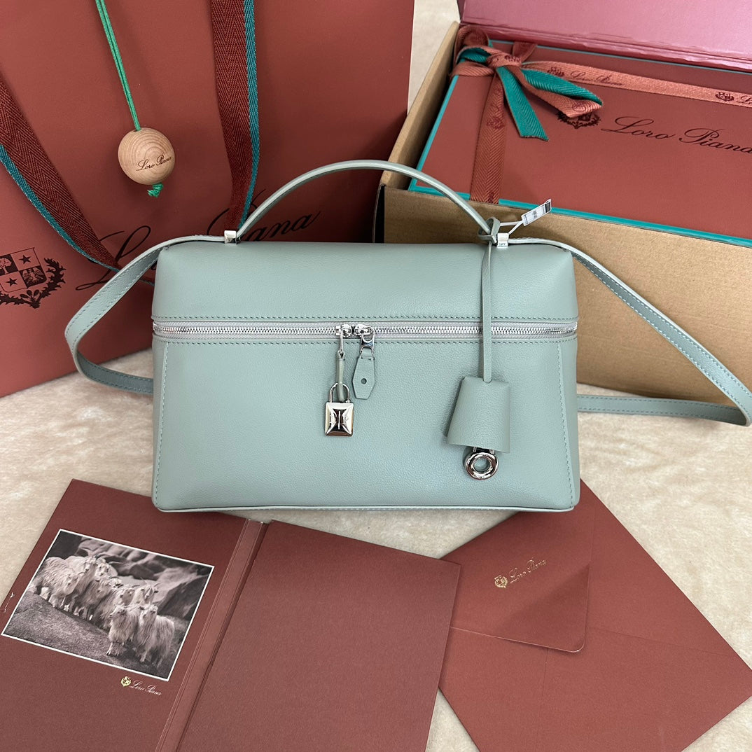 EXTRA BAG L27 SMOOTH CALFSKIN