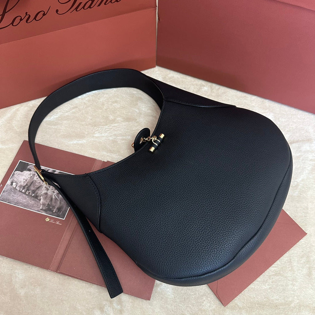 BOBBIN SHOULDER BAG CALFSKIN GOLD HARDWARE
