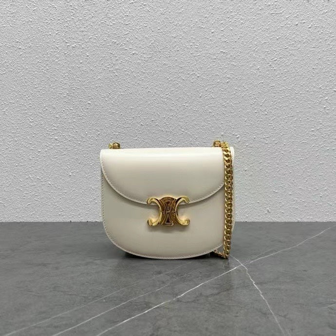 C*line Chain Besace Clea Bag Triomphe Calfskin GHW