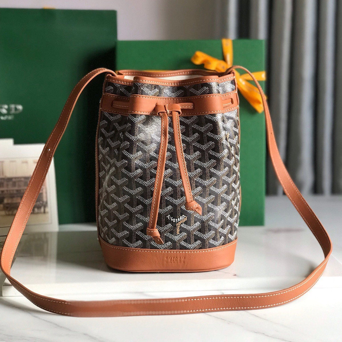 PETIT FLOT BUCKET BAG G*yardine CANVAS LAMBSKIN TRIM
