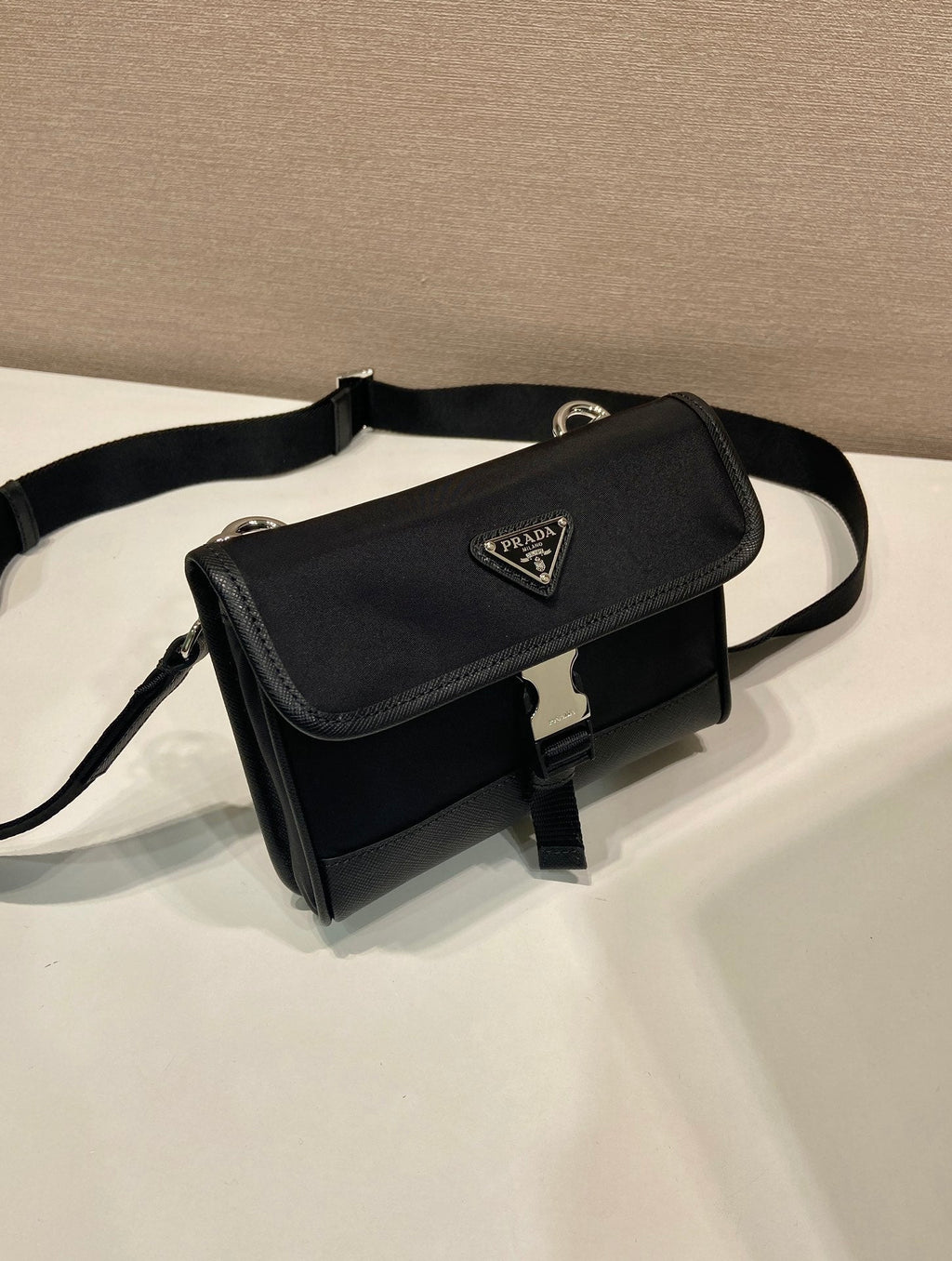 Pr*da 2026 Smartphone Case 18cm Black Re-Nylon