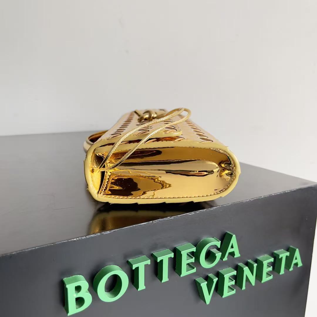 B*V Long Clutch Andiamo With Handle 31cm Golden Metalic Calfskin