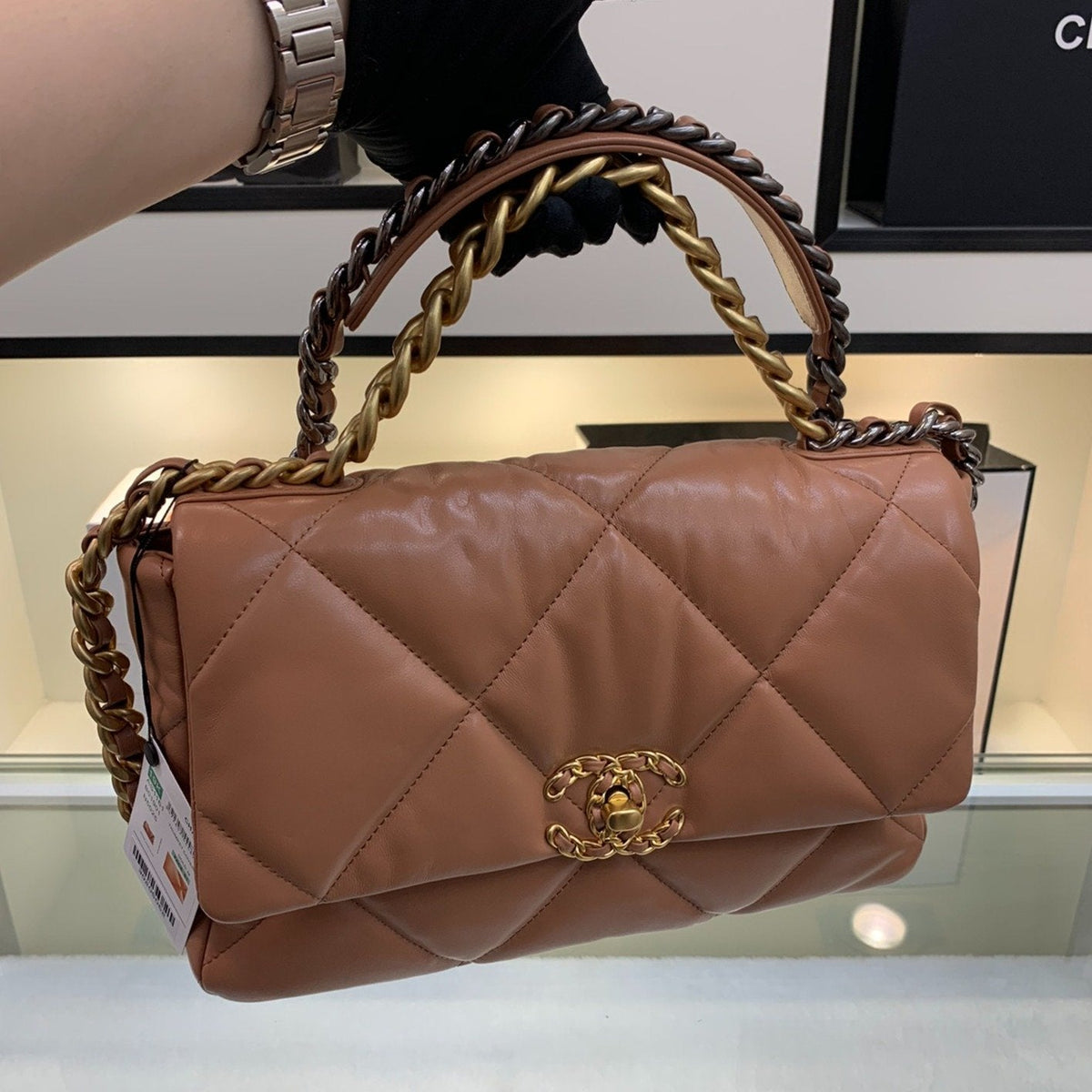 19 FLAP BAG GOATSKIN