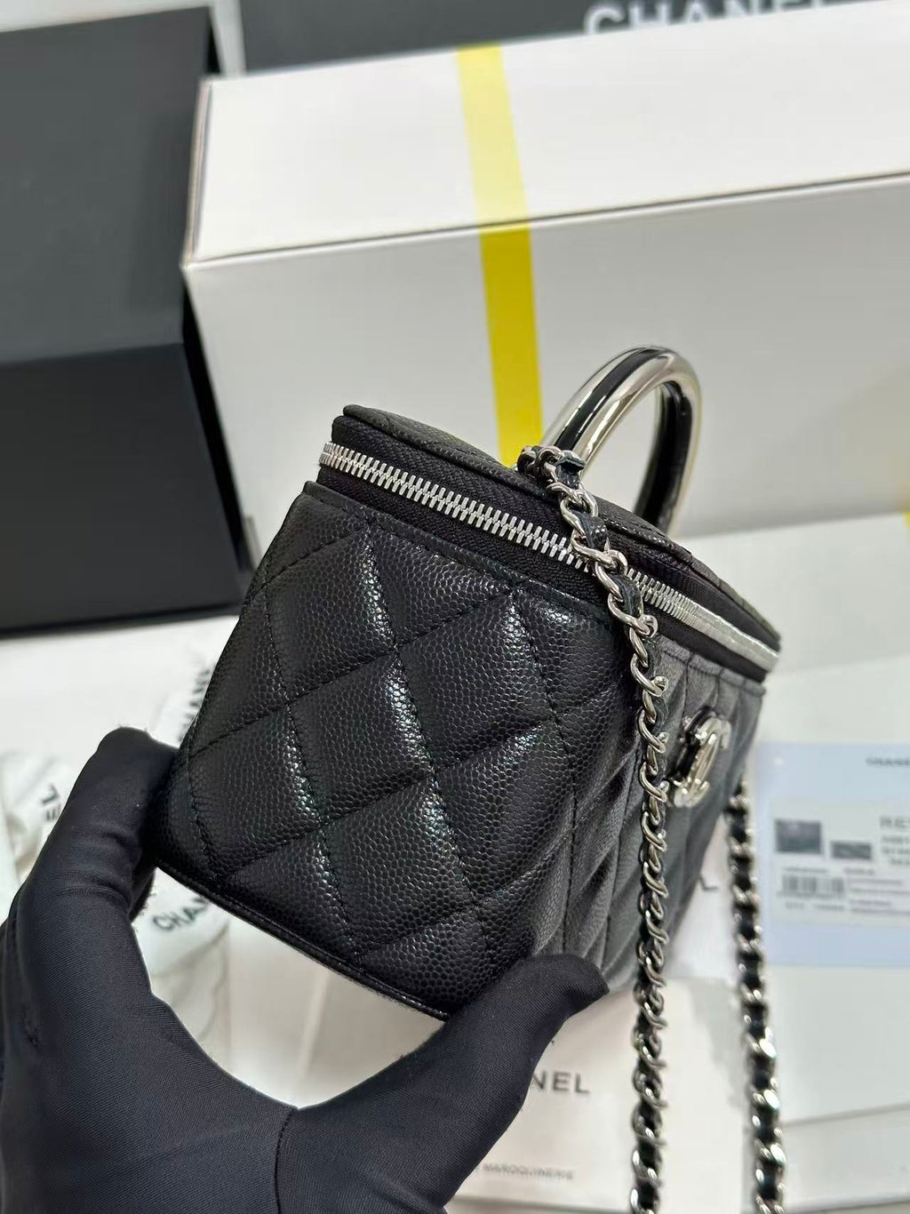 C*C 25P Hidden Enamel Handle Makeup Bag Black Lychee Leather