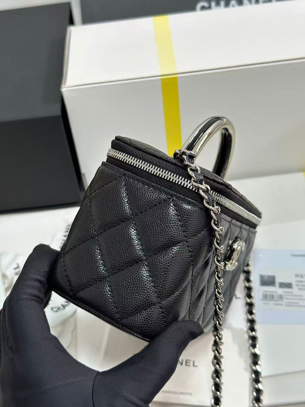 C*C 25P Hidden Enamel Handle Makeup Bag Black Lychee Leather