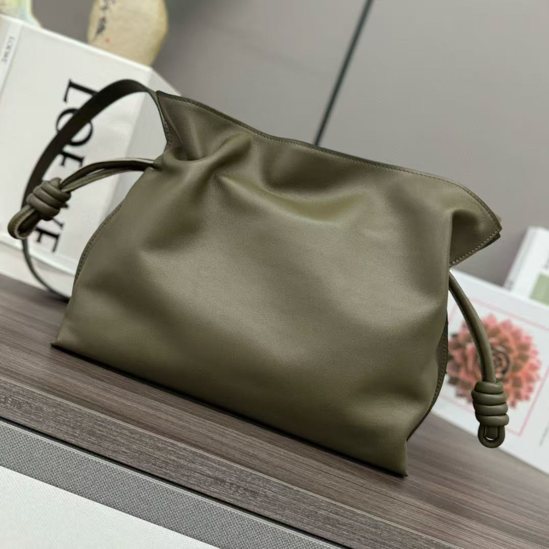 L*ewe Flamenco Lucky Bag 30 Eucalyptus Olive Green Nappa Lambskin