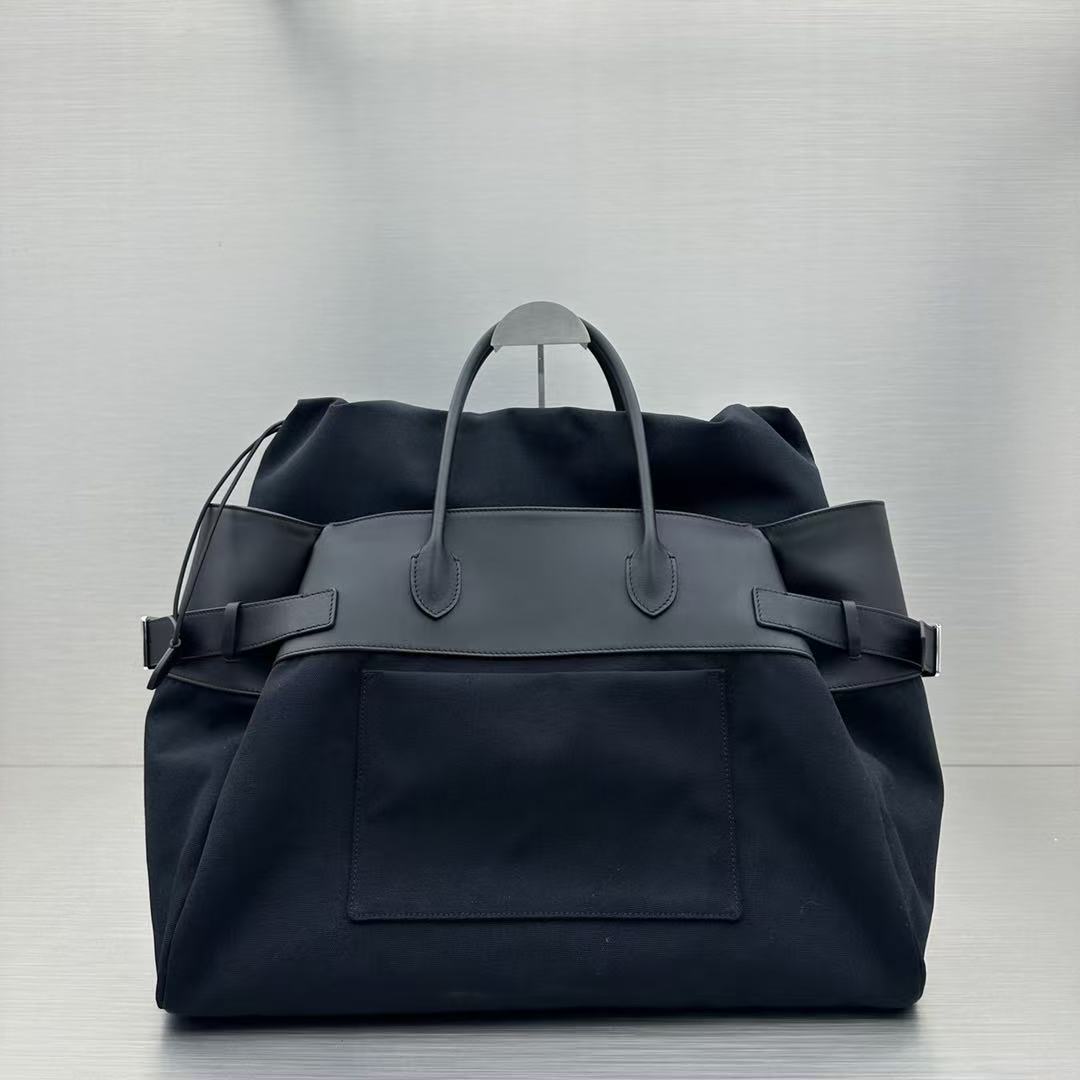 The R*w Margaux 17 Inside Out Black Canvas & Leather