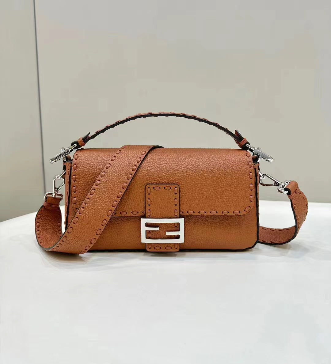 BAGUETTE CALFSKIN SILVER HARDWARE