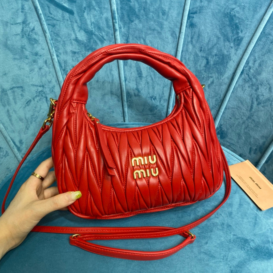 M*u WANDER HOBO METALASSE LAMBSKIN