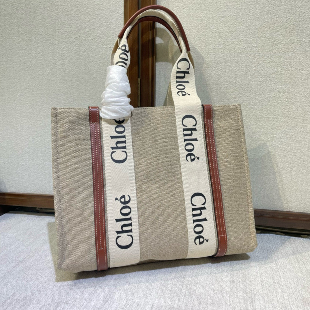 Chl*e Woody tote bag 37cm in linen brown white