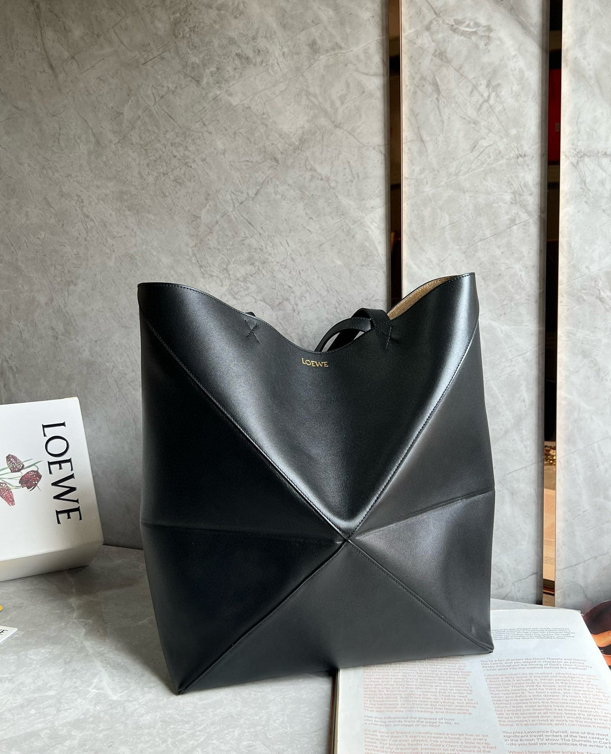 L*ew PUZZLE FOLD TOTE IBLACK SHINY CALFSKIN
