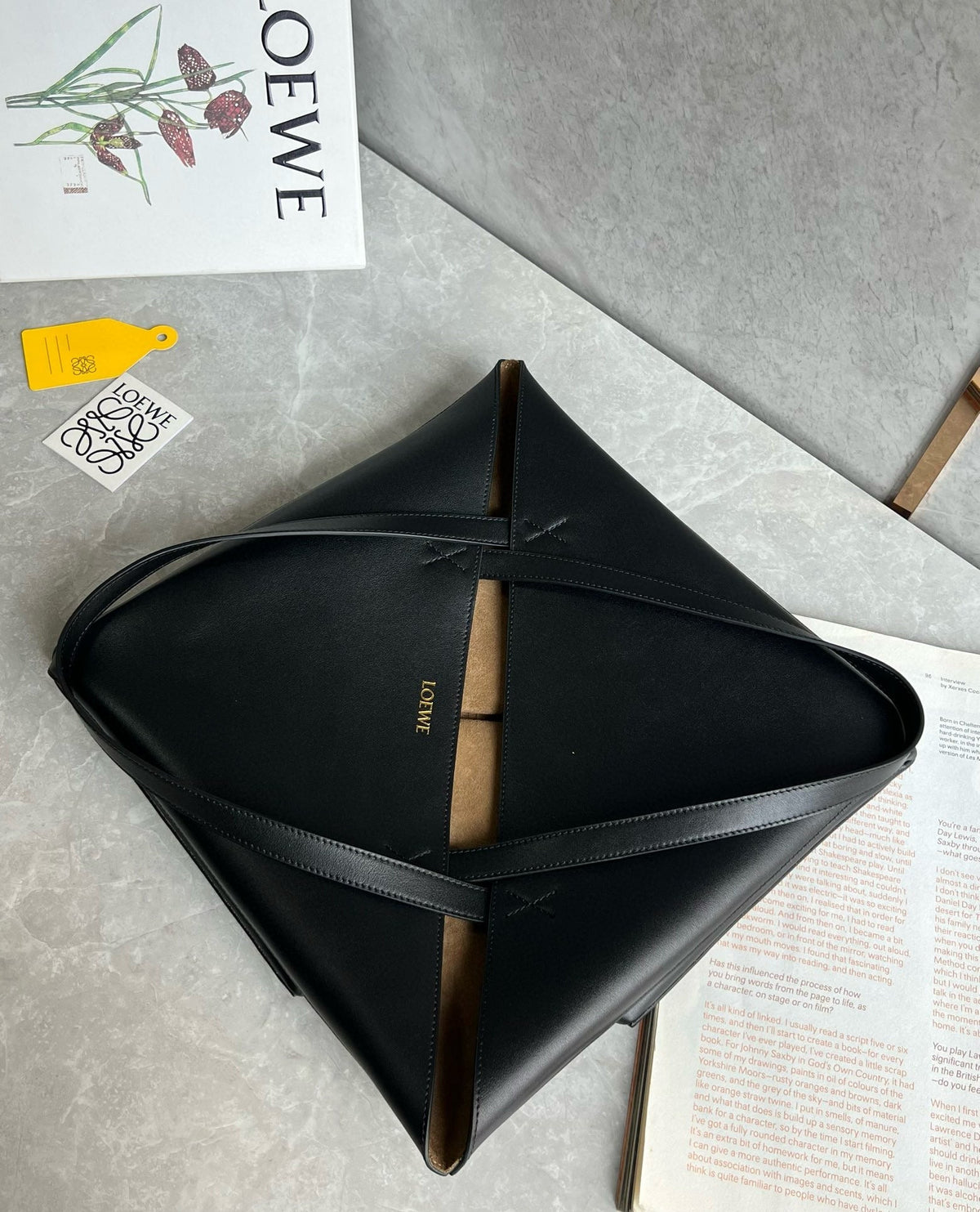 L*ew PUZZLE FOLD TOTE IBLACK SHINY CALFSKIN