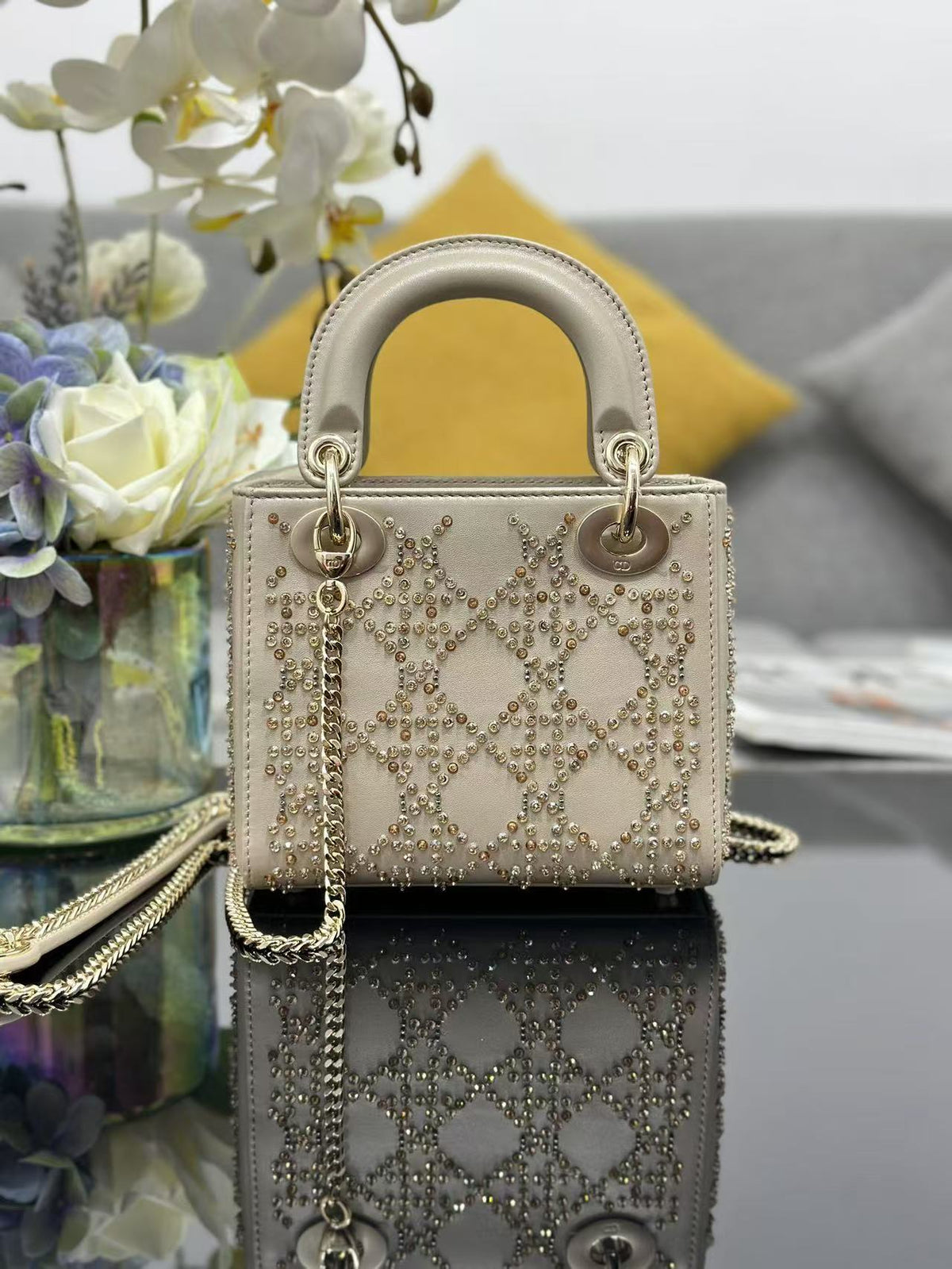 C*D Lady D*or 17 Bag Beige Calfskin
