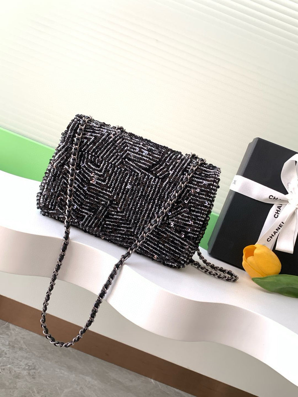 24K Flap Bag 20cm Sequin Black