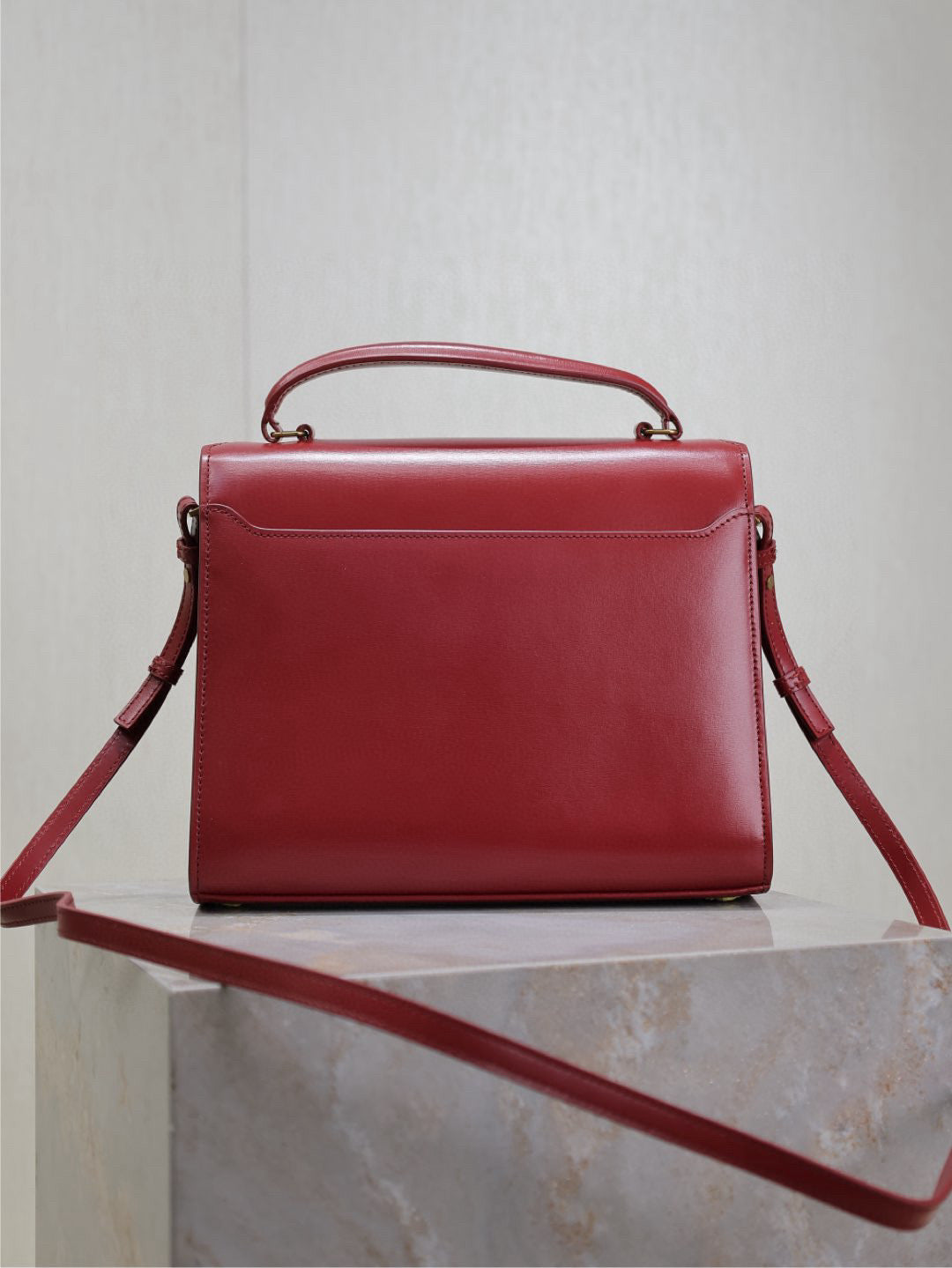 YSLCassandra Top Handle Bag Medium 25cm Red Cowhide GHW