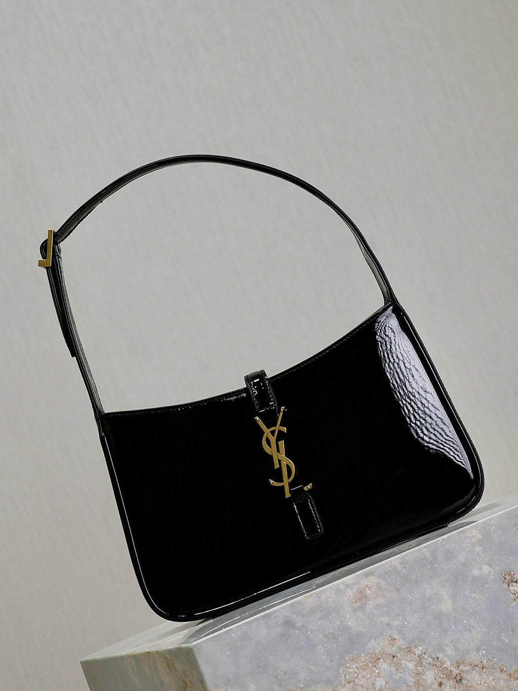Y*S*L 2025 Le5A7 Bag 25cm Black Gold Patent Leather