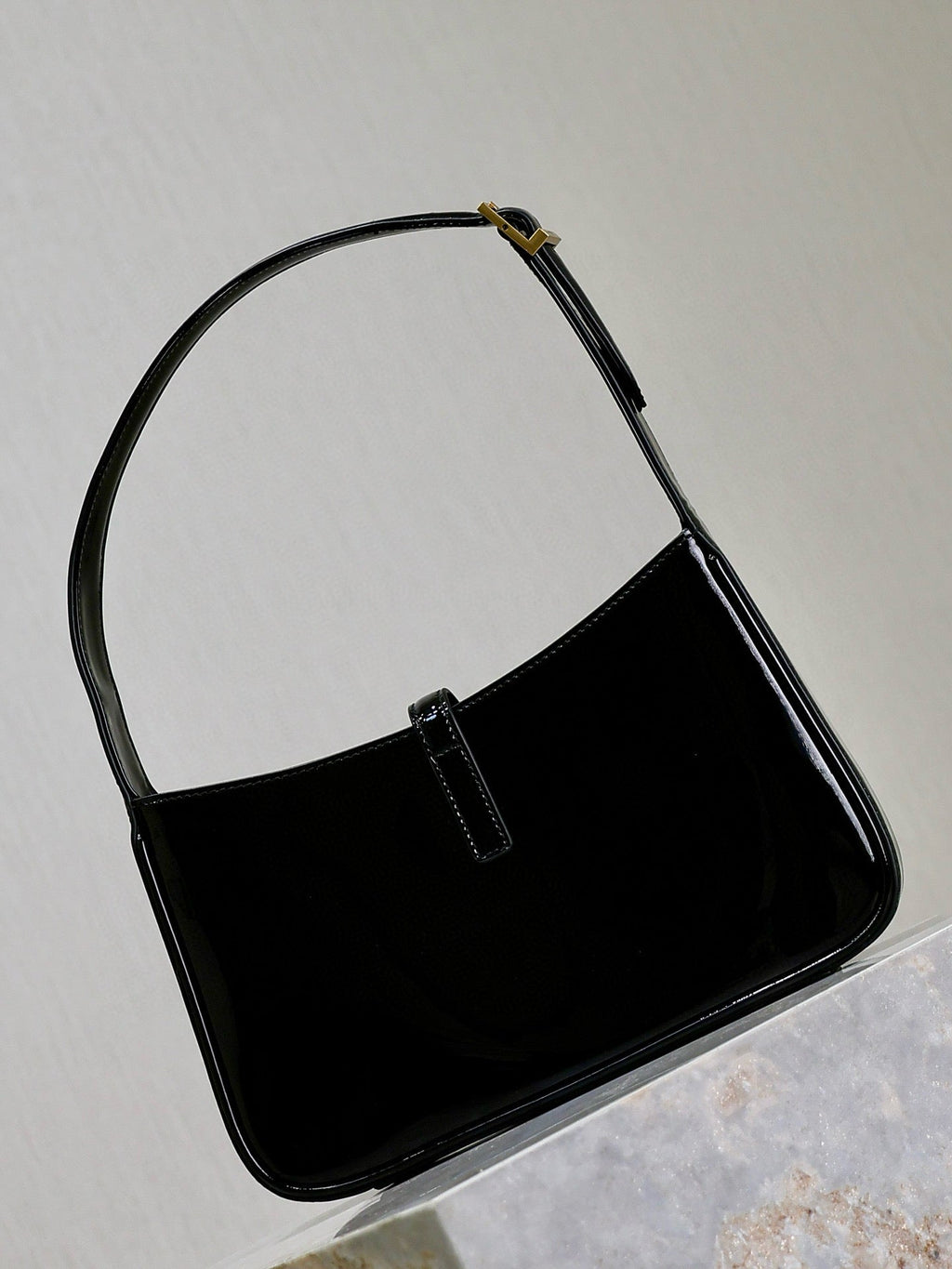 Y*S*L 2025 Le5A7 Bag 25cm Black Gold Patent Leather