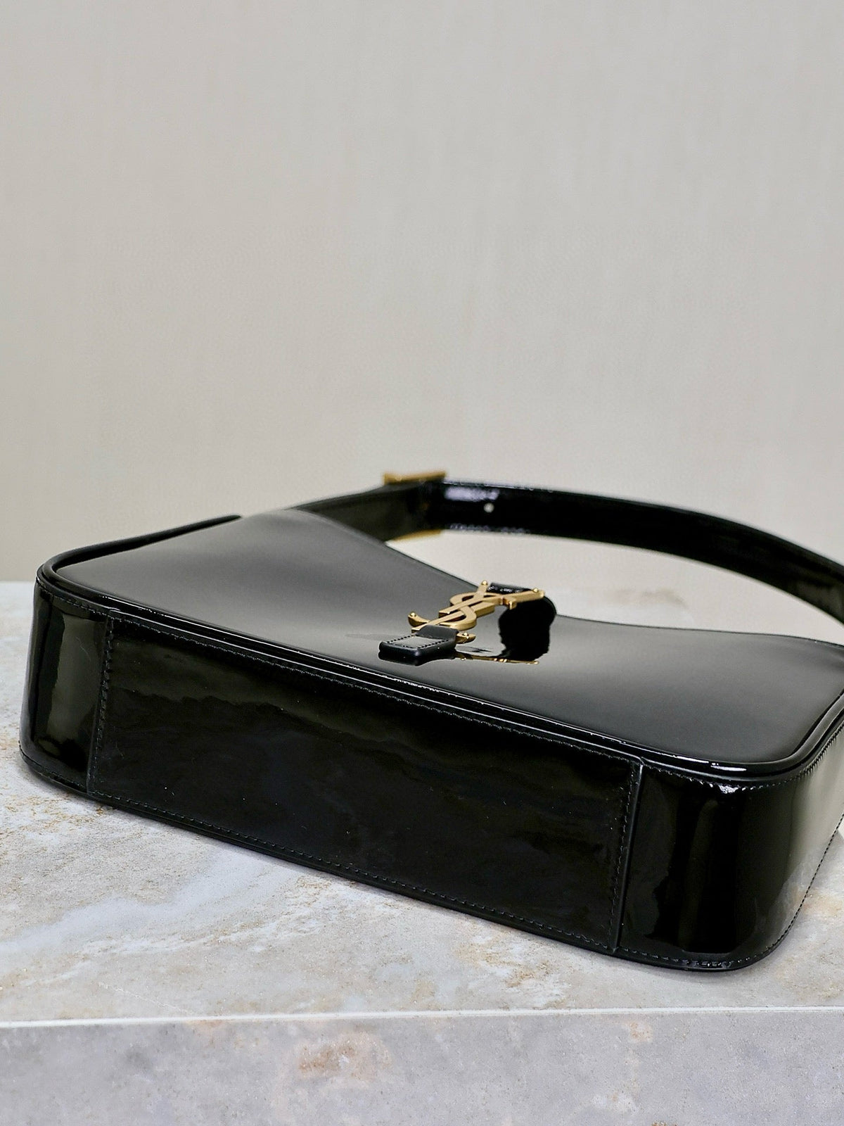 Y*S*L 2025 Le5A7 Bag 25cm Black Gold Patent Leather