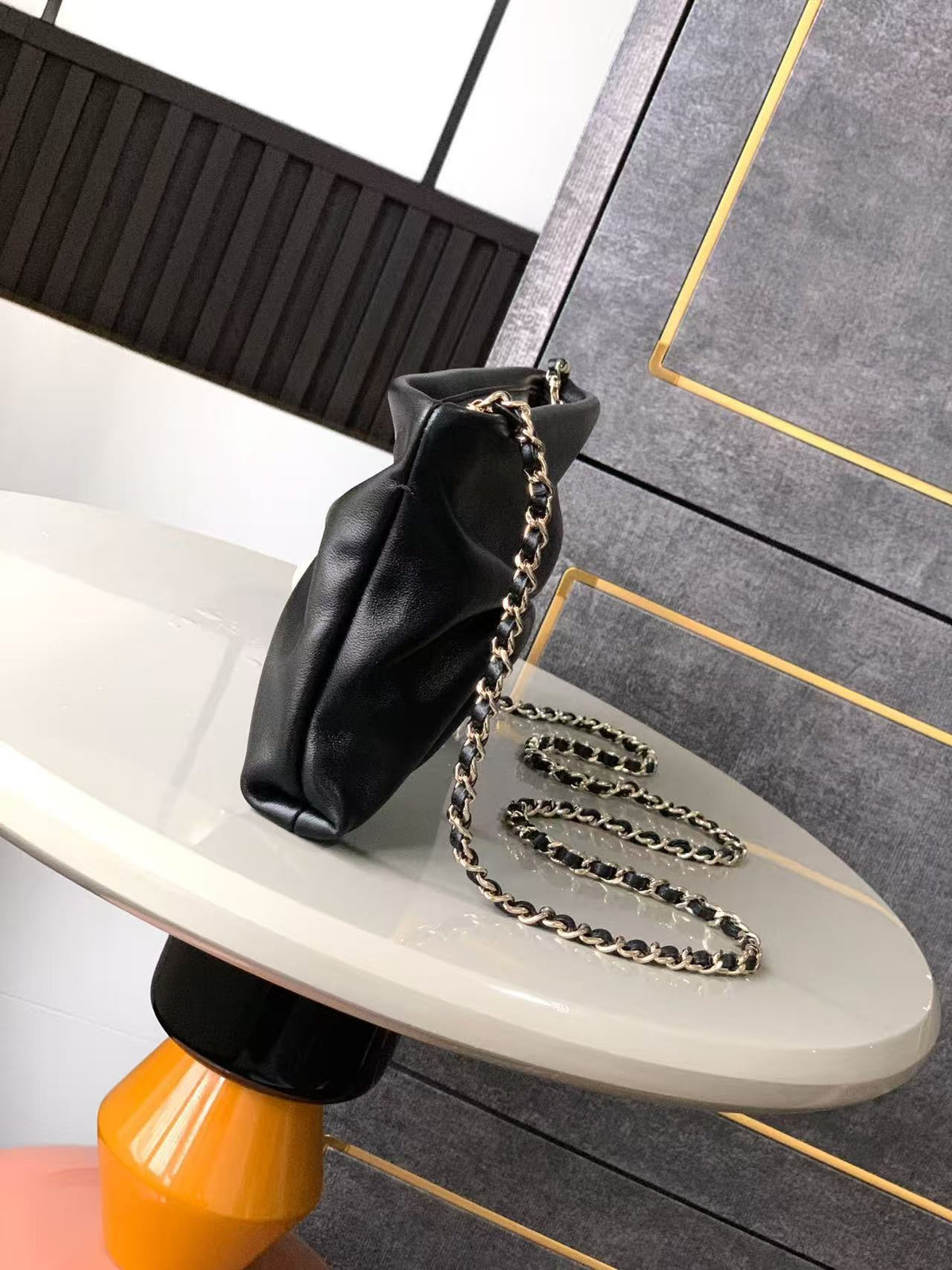 Ch*nel 2025 Shiny Pearl Clutch With Chain Bag 24cm Black Lambskin