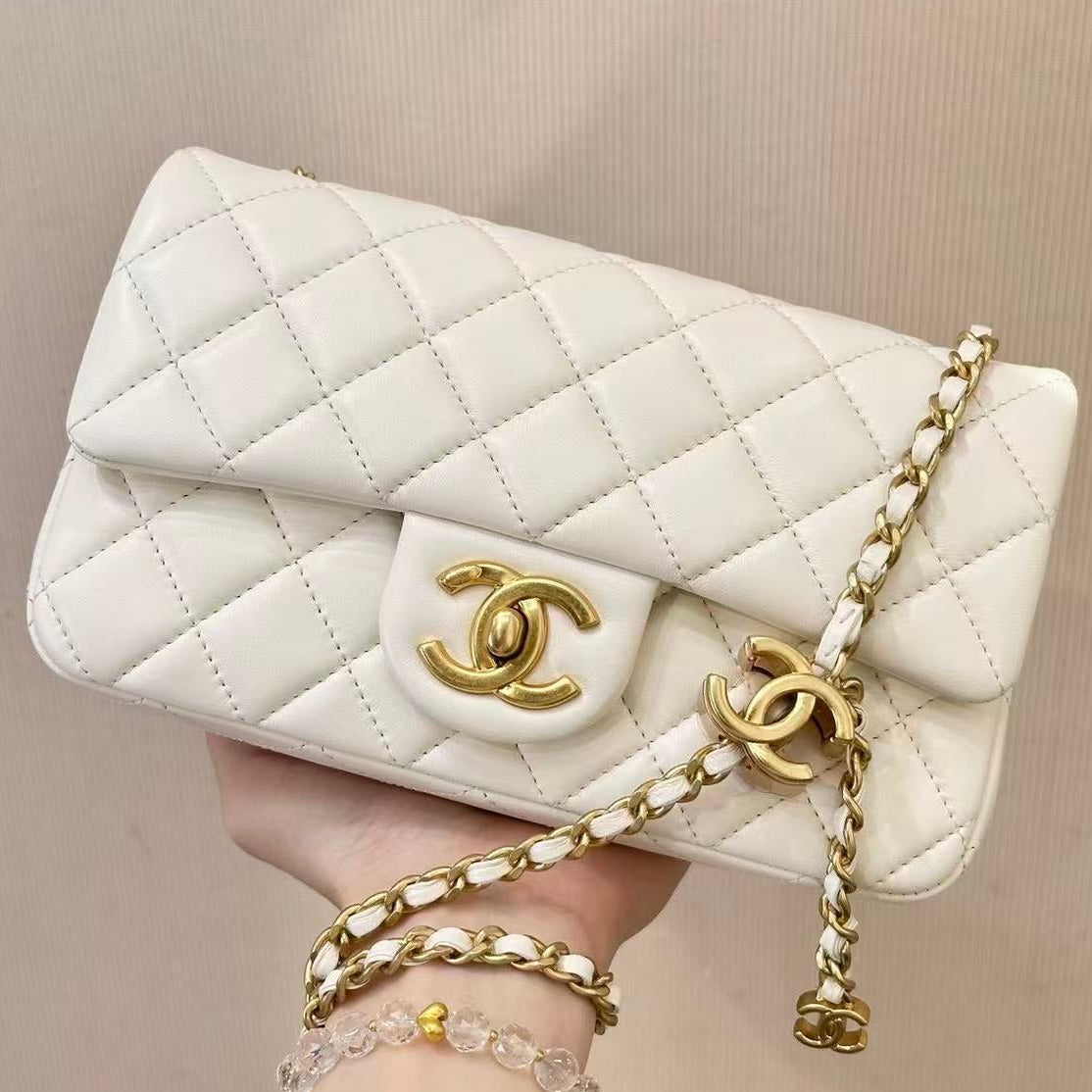 Ch*nel 2025 Flap Bag White Gold 20cm Shinny Lambskin