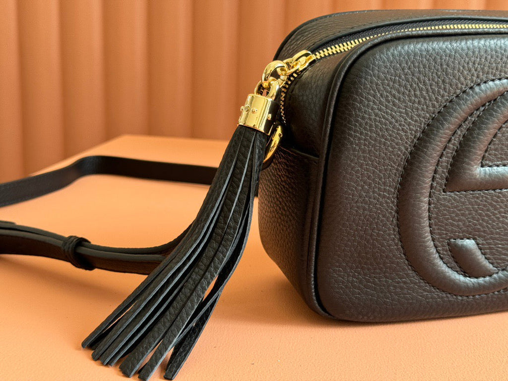 G*cci 2025 Soho Disco Bag 22cm Black Grained Leather