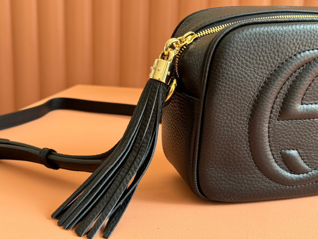 G*cci 2025 Soho Disco Bag 22cm Black Grained Leather