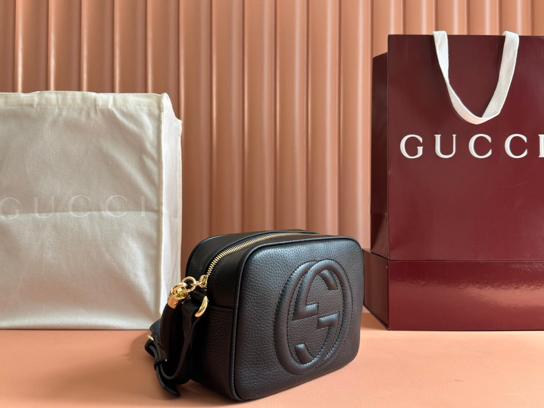 G*cci 2025 Soho Disco Bag 22cm Black Grained Leather