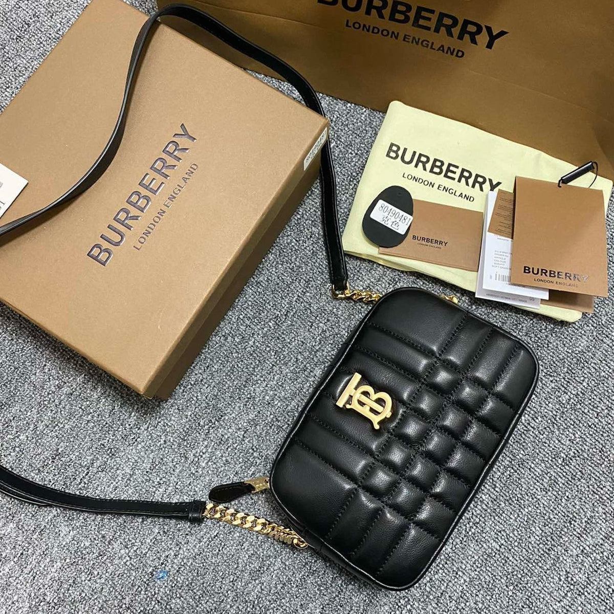 B*rberry 2025 Lola Camera Bag Black Quilted Lambskin