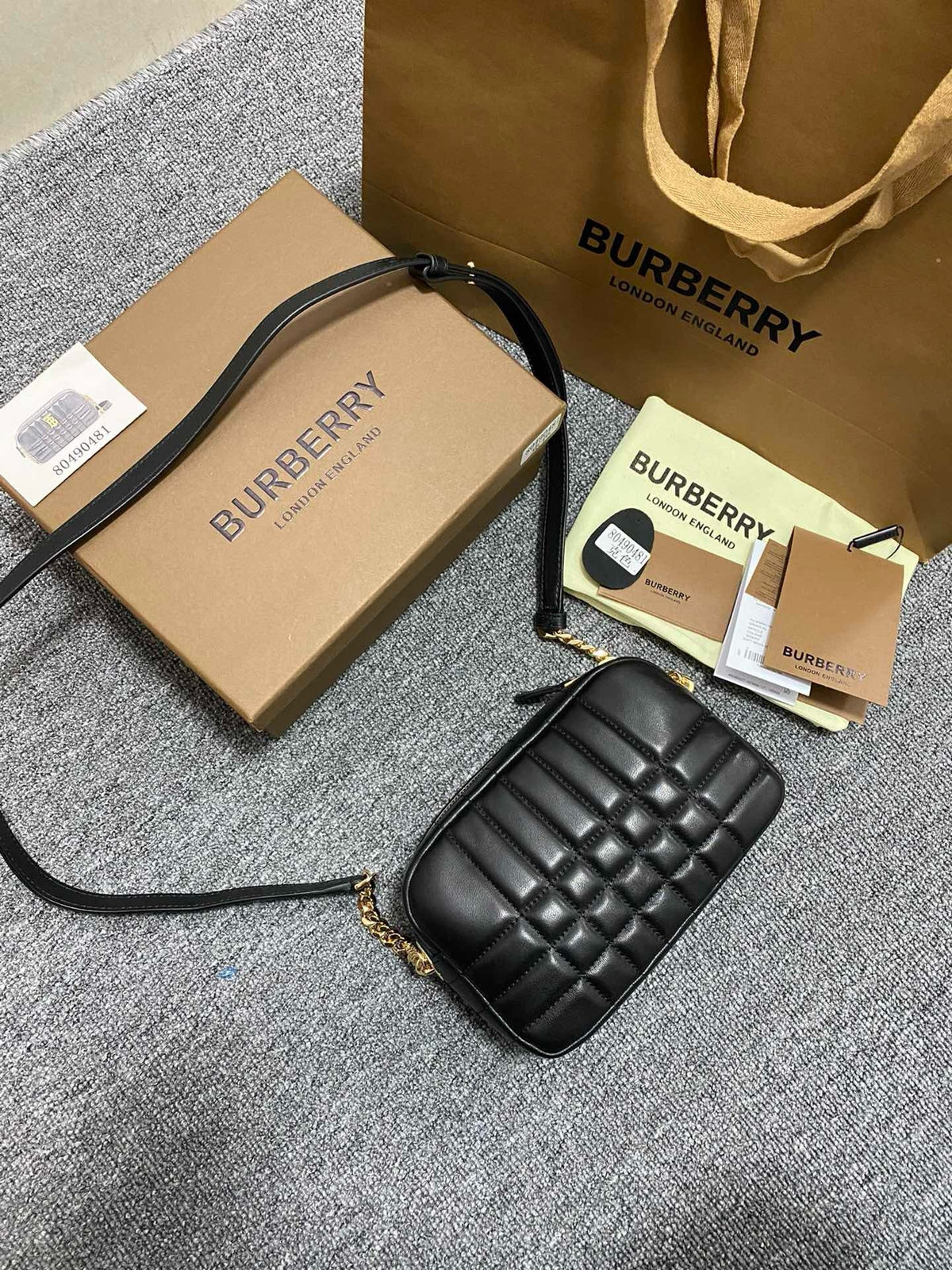 B*rberry 2025 Lola Camera Bag Black Quilted Lambskin