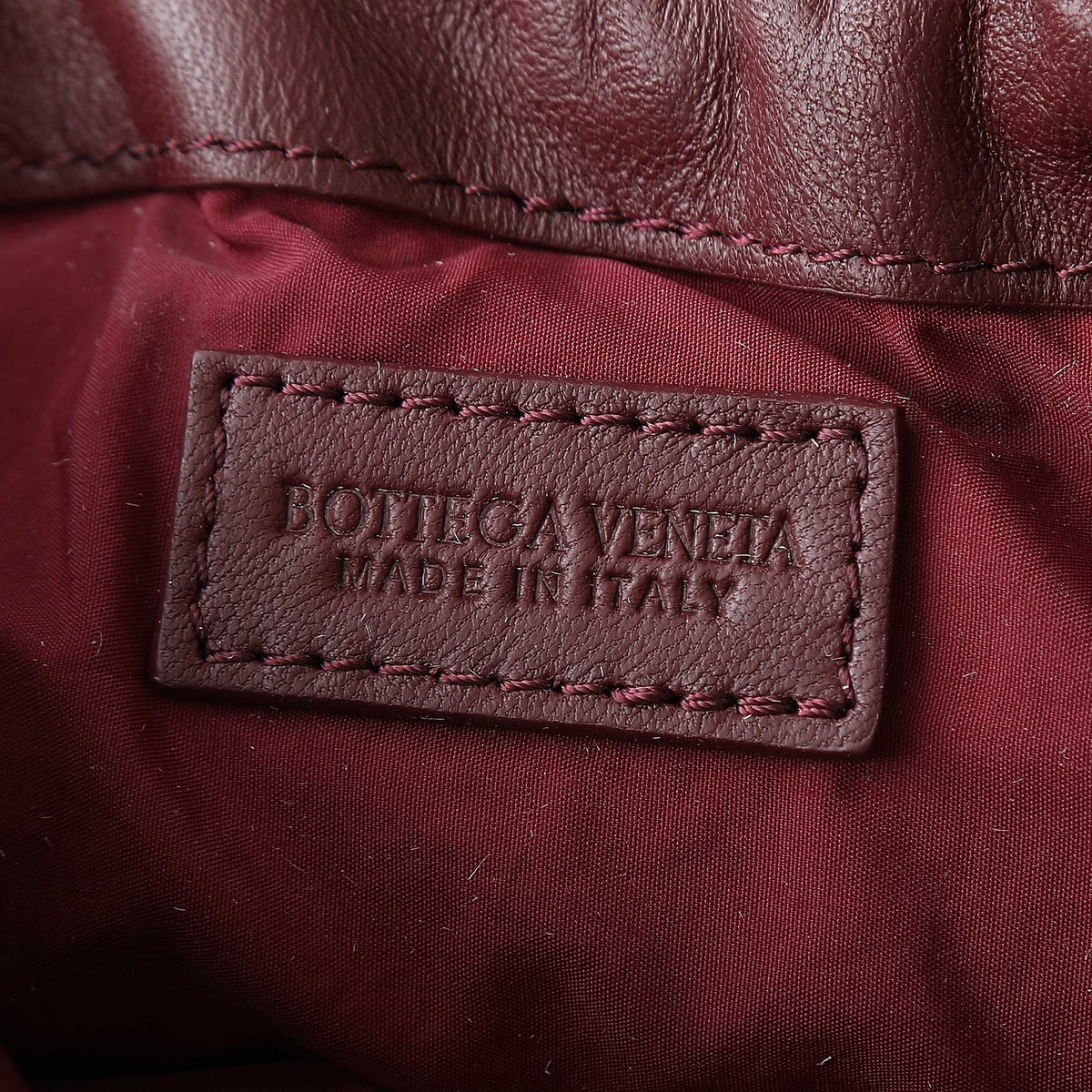 B*ttega V*neta 2025 Small Dustbag Burgundy Calf Leather