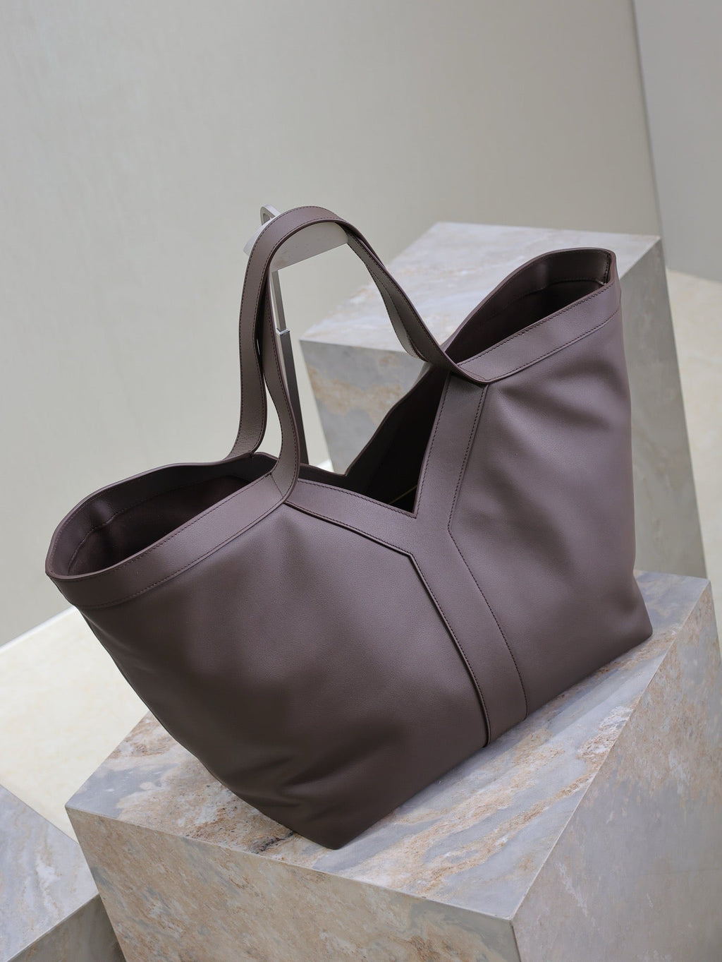 Y Tote Bag Dark Chocolate Cowhide