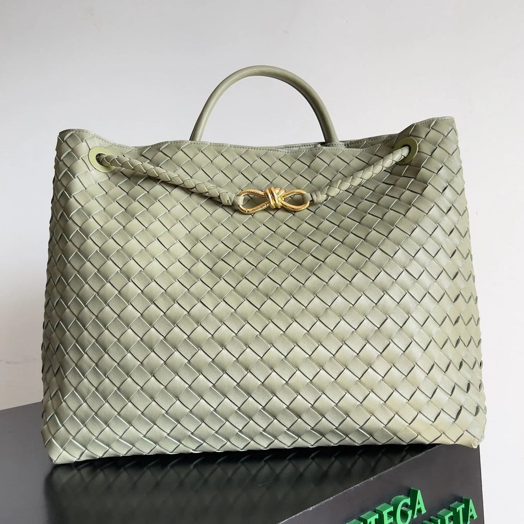 B*ttega V*neta 2026 Andiamo Bag Nappa Leather