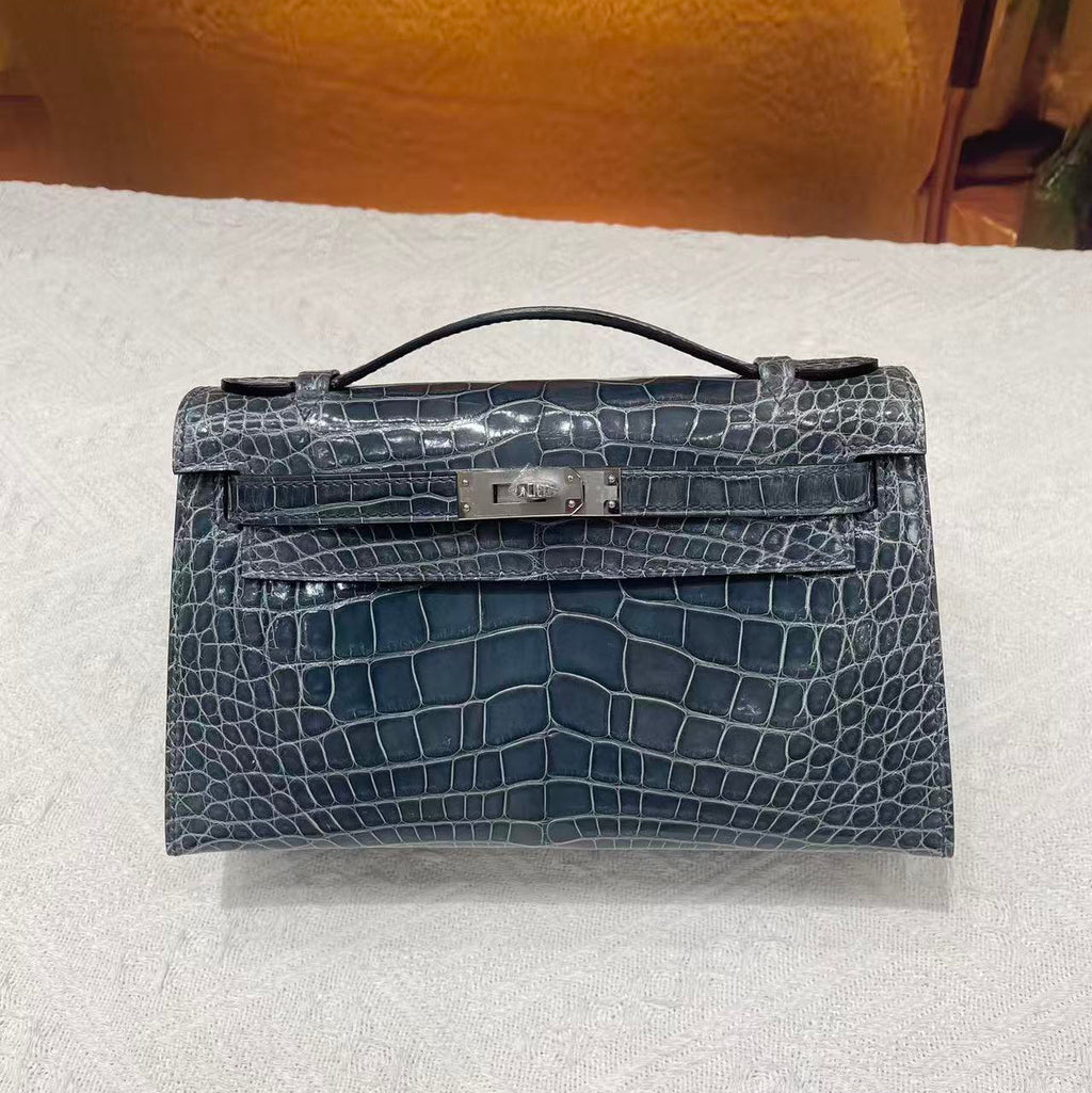 H*M Kelly 22cm Dark Blue-Gray Patent Corocodile (Production needs 12 days to complete)
