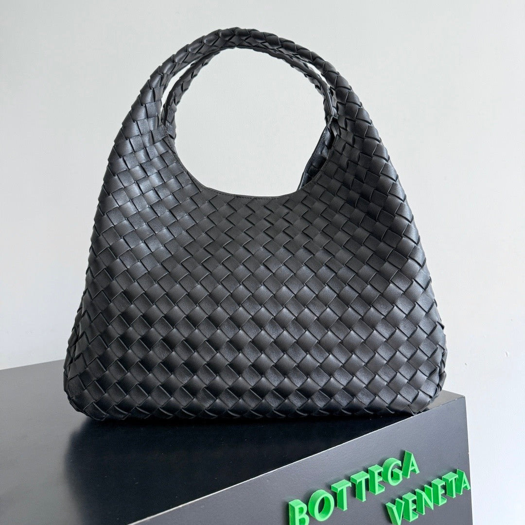 B*V 2026 Campana Shoulder Bag 39cm Black Leather