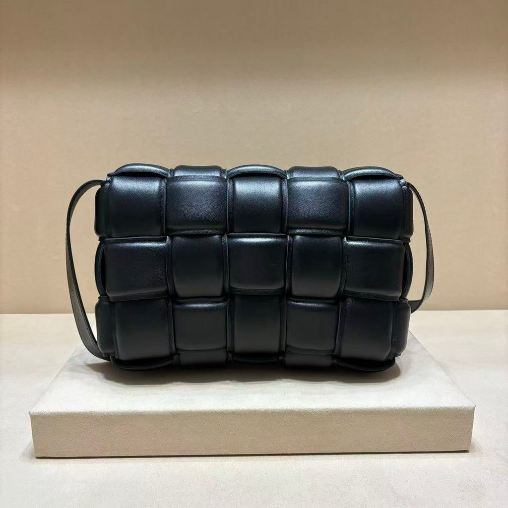 B*V CROSSBODY BAG IN BLACK  LAMBSKIN