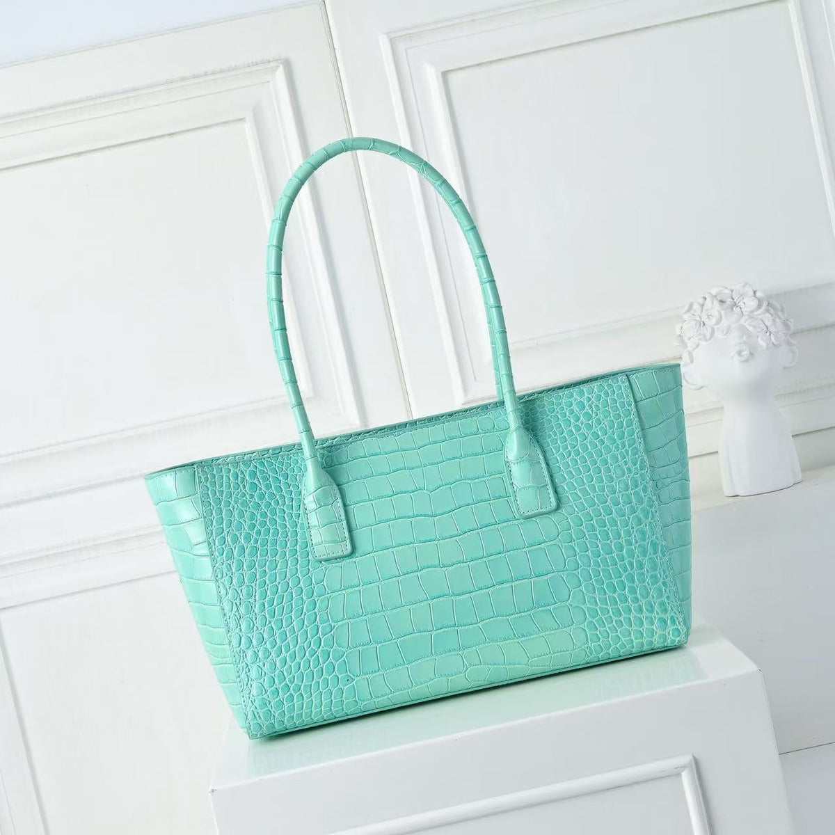 C*C 2026 Shopping Bag Crocodile Embossed Calfskin