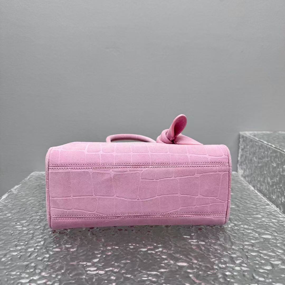 J*cquemus Le Petit Turismo 26cm Pink in Cowhide