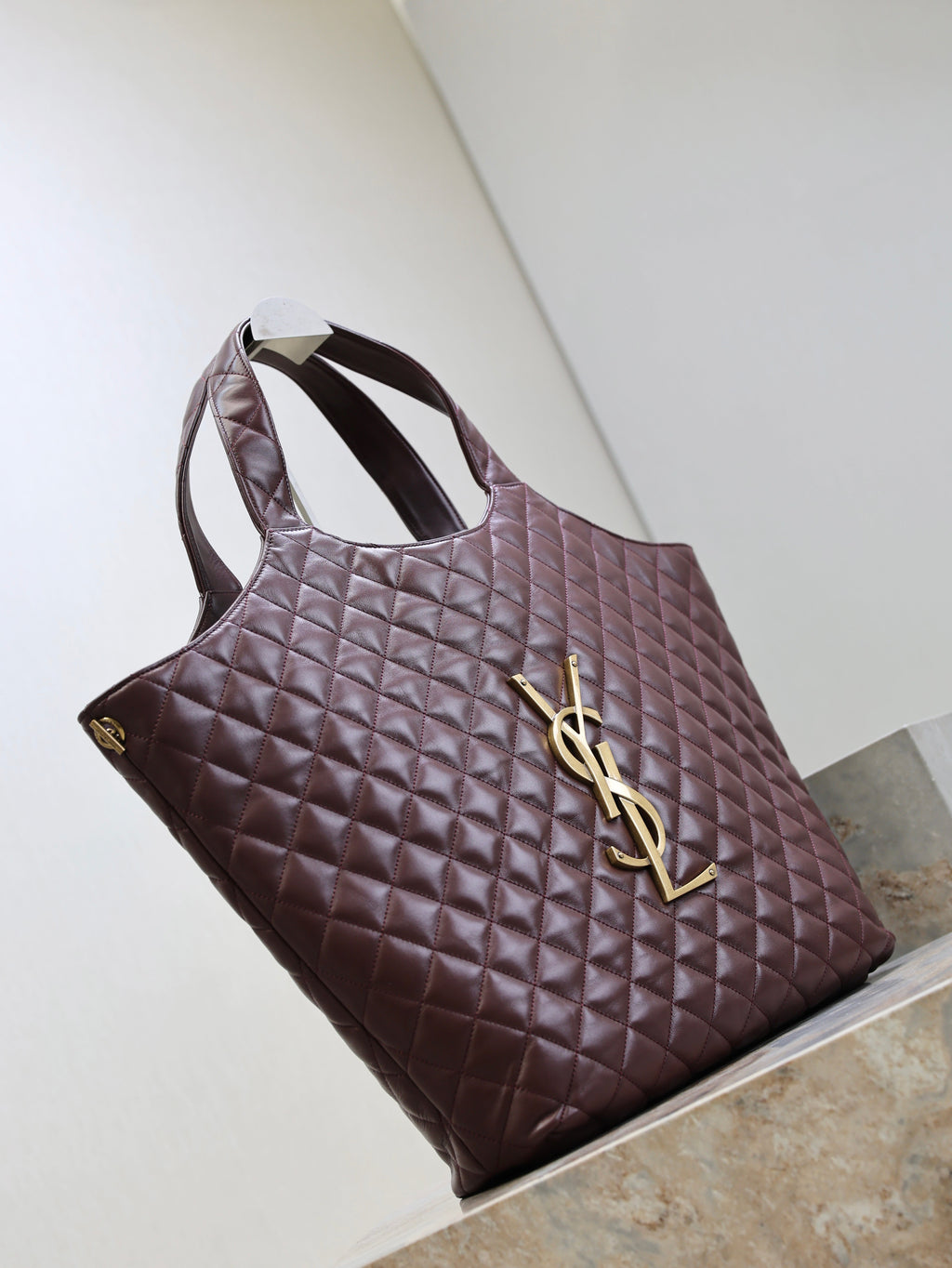 Y*S*L ICARE MAXI SHOPPING BAG 58 CM BURGUNDY SHEEPSKIN