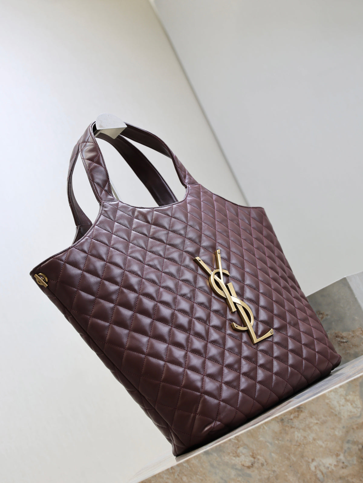 Y*S*L ICARE MAXI SHOPPING BAG 58 CM BURGUNDY SHEEPSKIN