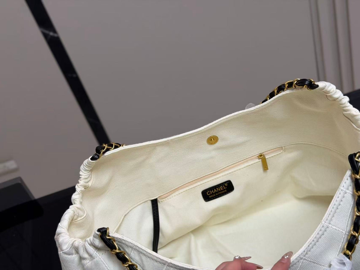 C*C Coco Beach 2026 Small Tote Black White Calfskin