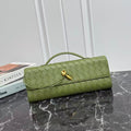 B*ttega V*neta 2026 Andiamo Clutch 31cm Green Leather