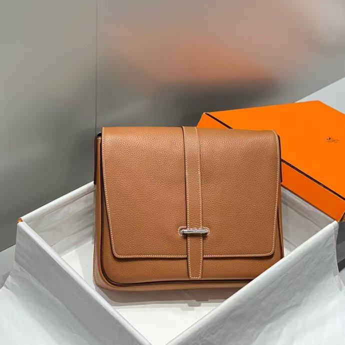 H*M Steve Light Junior Messenger Bag Tan Togo Calfskin