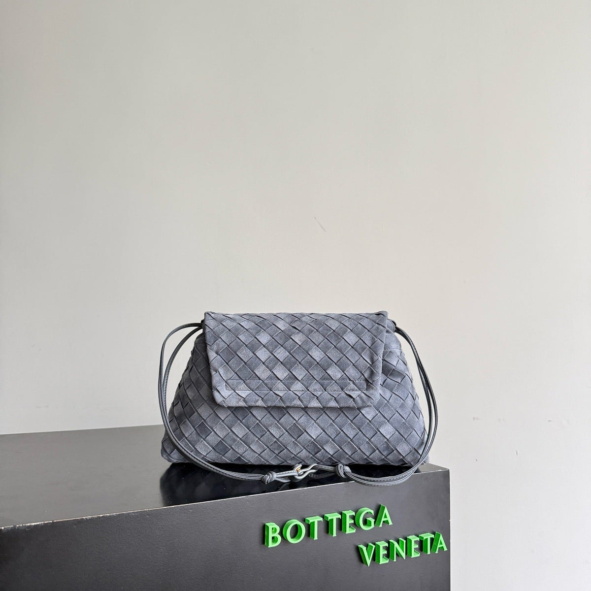 B*V Giorno Bag Cloudy Indigo Intrecciato Suede