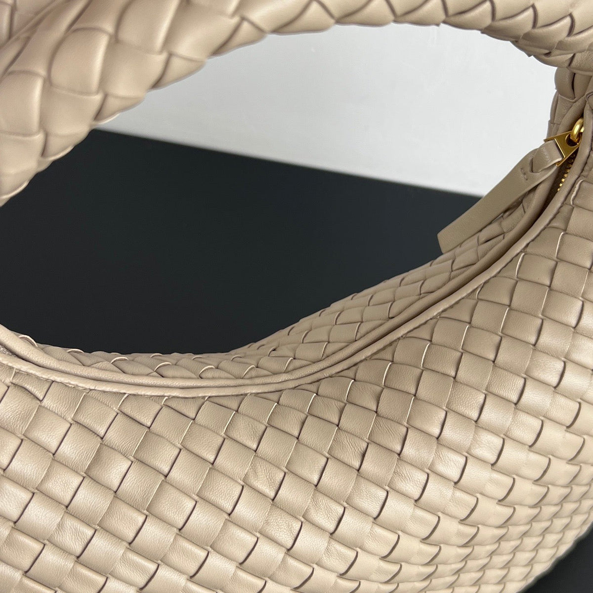 B*V Bag 44cm Beige Intrecciato Nappa Leather
