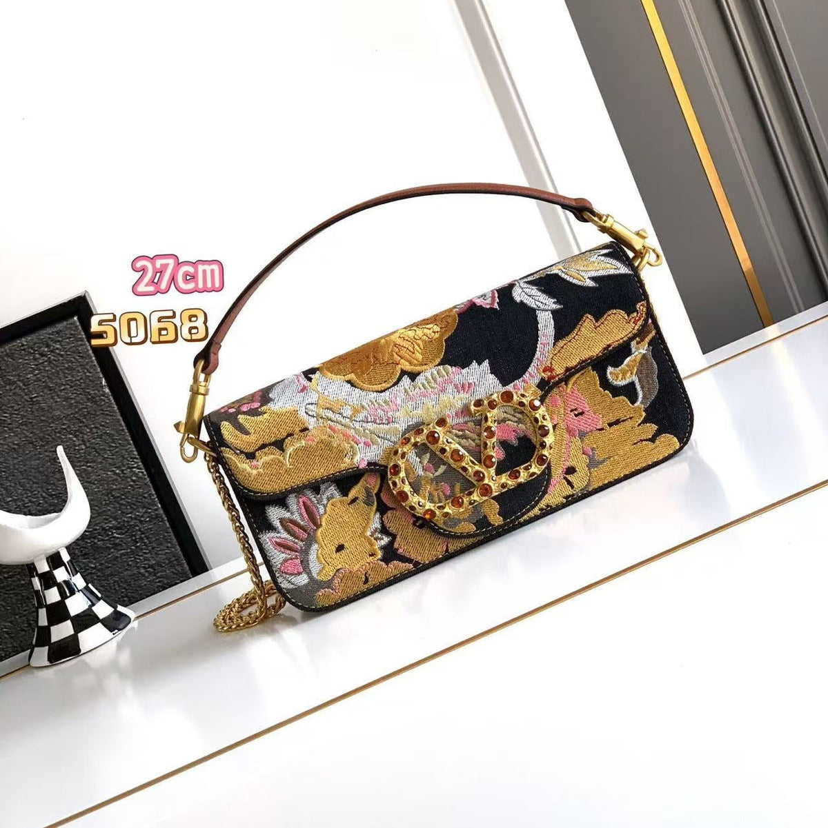 VLTN Locò Small Shoulder Bag Floral Embroidery 20cm Black Calfskin